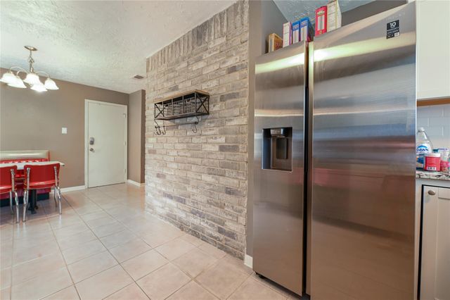 2630 Hollymist Drive, Houston, TX 77084