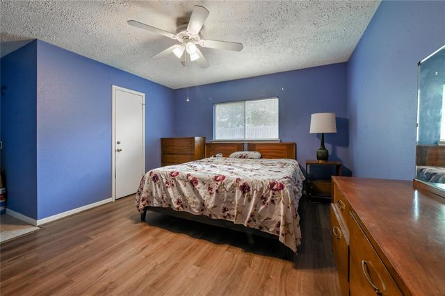 2630 Hollymist Drive, Houston, TX 77084