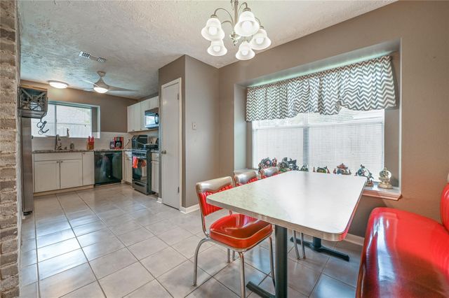 2630 Hollymist Drive, Houston, TX 77084