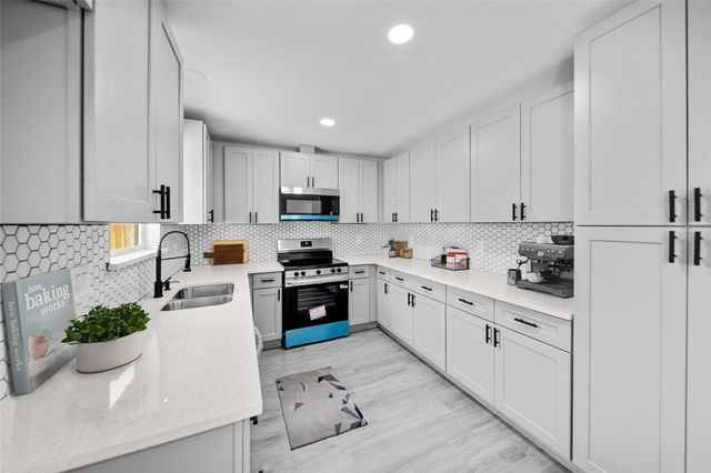 6319 Annunciation Street, Houston, TX 77016