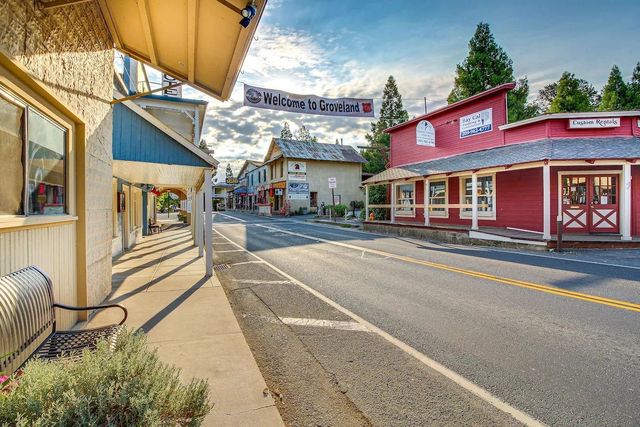19385 Ferretti Rd., Groveland, CA 95321