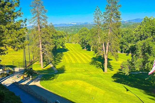 19385 Ferretti Rd., Groveland, CA 95321