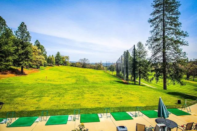 19385 Ferretti Rd., Groveland, CA 95321