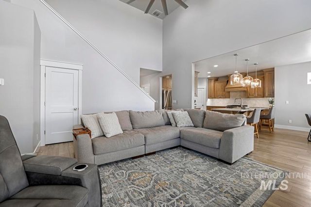 1112 Paintbrush Ave, Kimberly, ID 83341