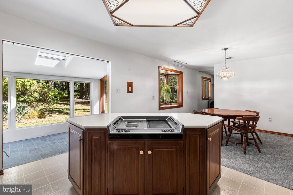 Image 13 of property listing at 91 NEWLIN RD, Parkesburg, PA 19365