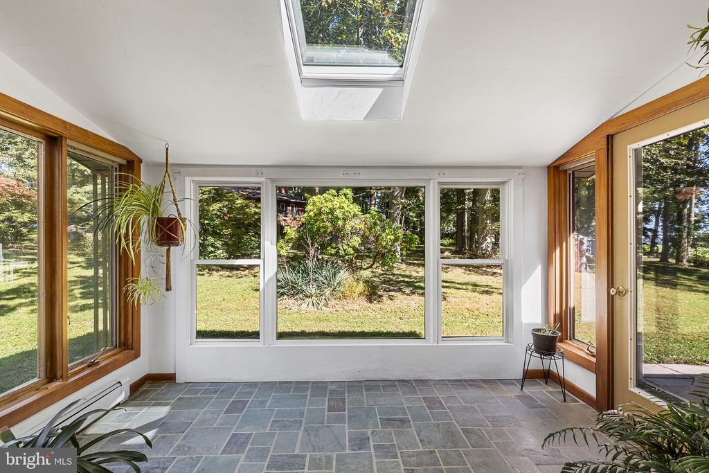 Image 14 of property listing at 91 NEWLIN RD, Parkesburg, PA 19365