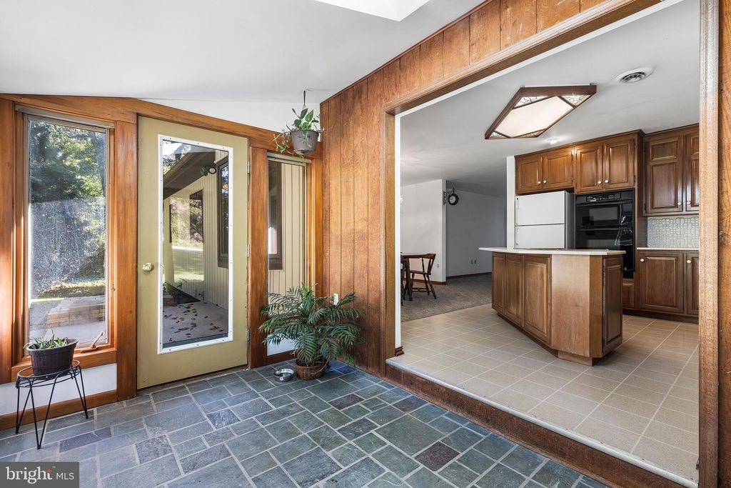 Image 15 of property listing at 91 NEWLIN RD, Parkesburg, PA 19365