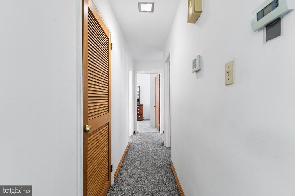 Image 17 of property listing at 91 NEWLIN RD, Parkesburg, PA 19365