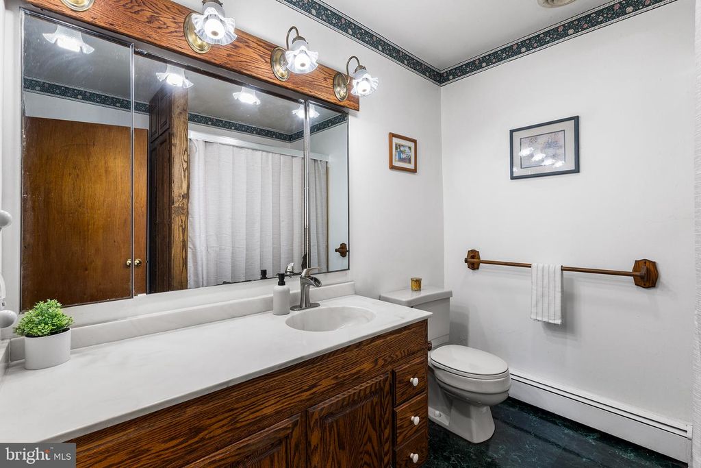 Image 20 of property listing at 91 NEWLIN RD, Parkesburg, PA 19365