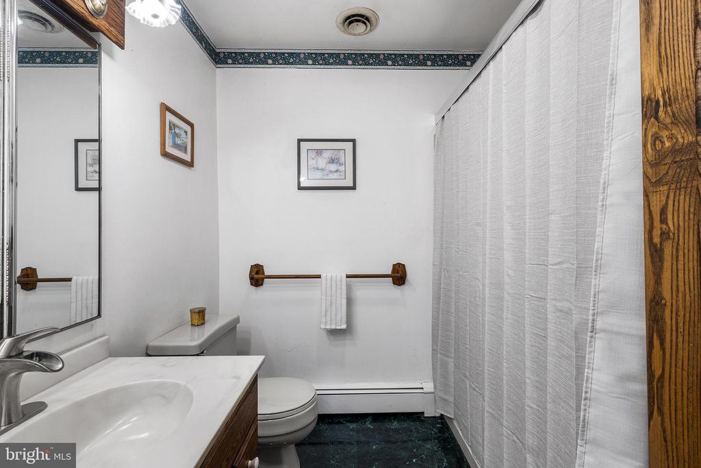 Image 21 of property listing at 91 NEWLIN RD, Parkesburg, PA 19365