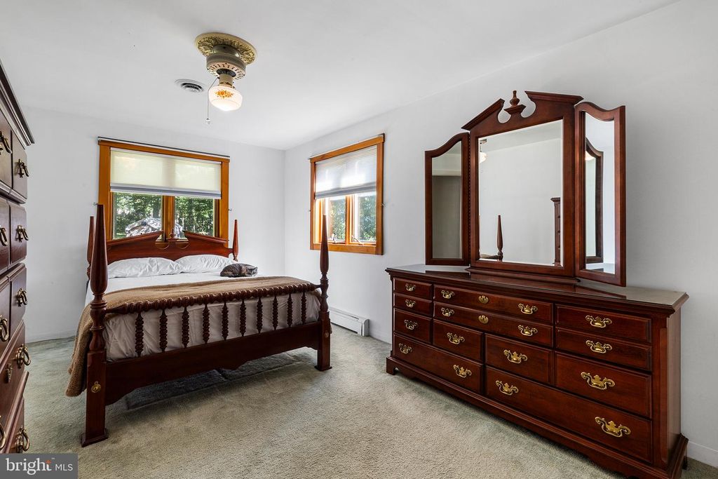 Image 22 of property listing at 91 NEWLIN RD, Parkesburg, PA 19365