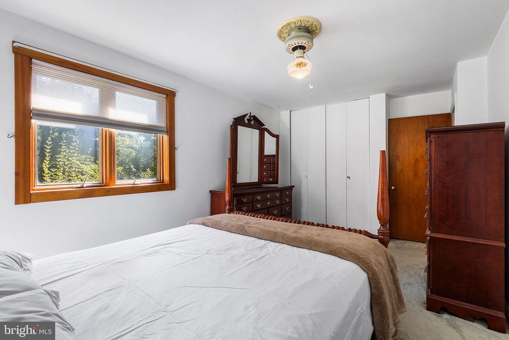 Image 23 of property listing at 91 NEWLIN RD, Parkesburg, PA 19365