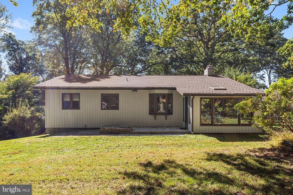 Image 32 of property listing at 91 NEWLIN RD, Parkesburg, PA 19365