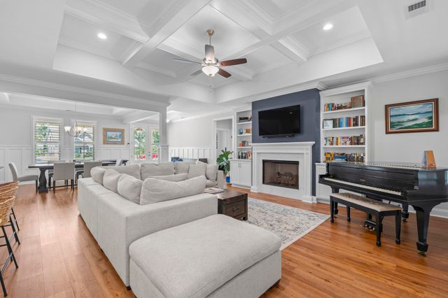 95 Red Tail Hawk Loop, Pawleys Island, SC 29585