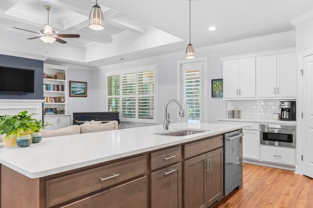 95 Red Tail Hawk Loop, Pawleys Island, SC 29585