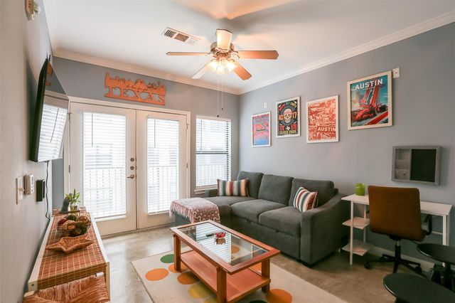 2502 Leon ST 418, Austin, TX 78705