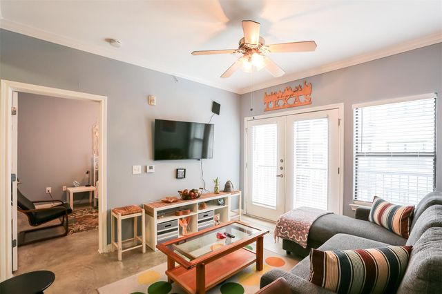 2502 Leon ST 418, Austin, TX 78705