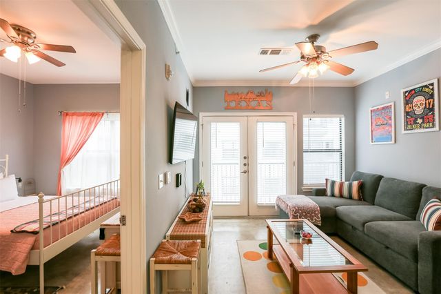 2502 Leon ST 418, Austin, TX 78705