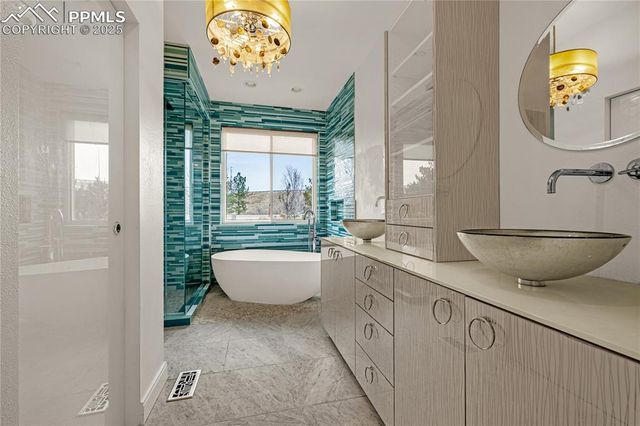 3389 Sugar Pine Way, Colorado Springs, CO 80920