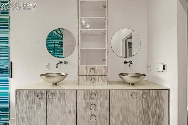 3389 Sugar Pine Way, Colorado Springs, CO 80920