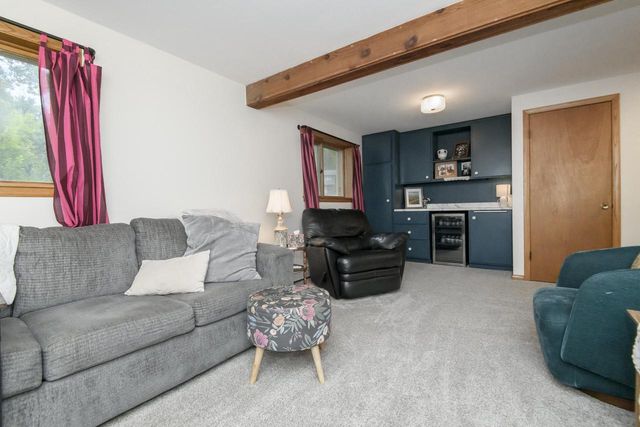 606 Lee COURT, Waukesha, WI 53186