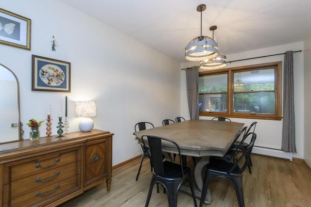 606 Lee COURT, Waukesha, WI 53186