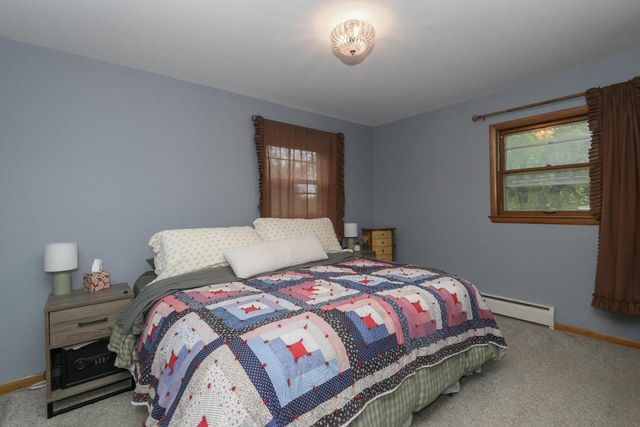 606 Lee COURT, Waukesha, WI 53186