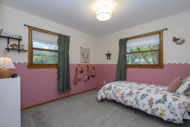 606 Lee COURT, Waukesha, WI 53186