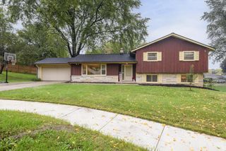 606 Lee COURT, Waukesha, WI 53186