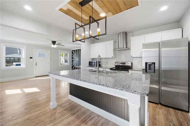 918 Centre AVE, Portsmouth, VA 23704