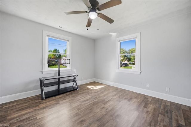 918 Centre AVE, Portsmouth, VA 23704