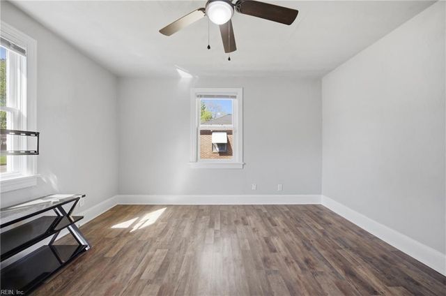 918 Centre AVE, Portsmouth, VA 23704