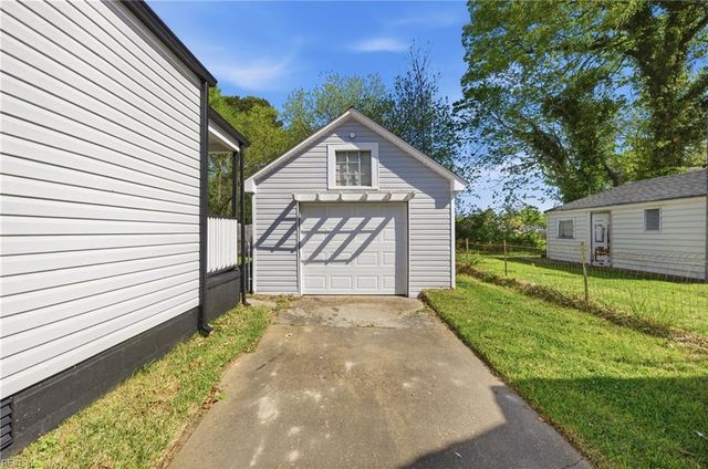 918 Centre AVE, Portsmouth, VA 23704