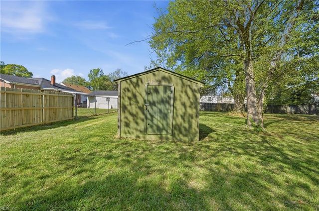 918 Centre AVE, Portsmouth, VA 23704