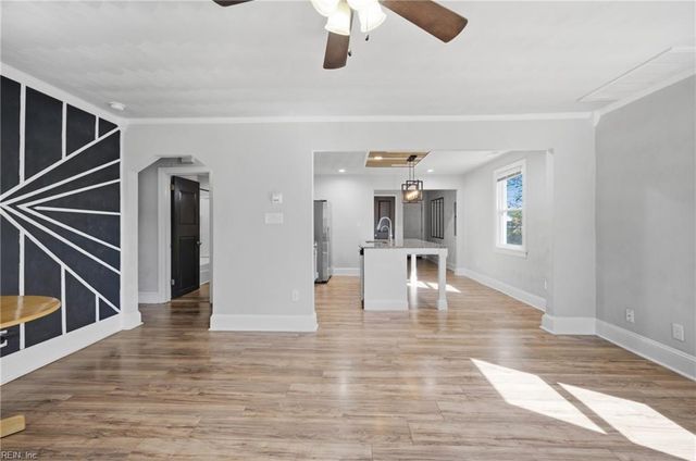 918 Centre AVE, Portsmouth, VA 23704