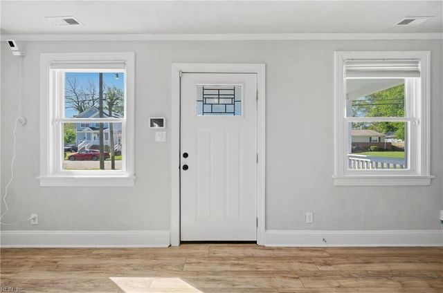 918 Centre AVE, Portsmouth, VA 23704