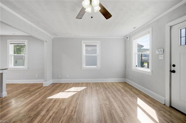 918 Centre AVE, Portsmouth, VA 23704