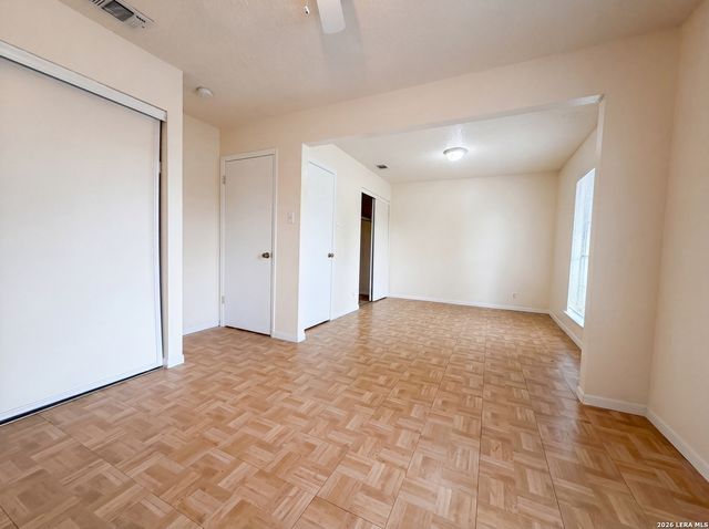 528 PECAN DR, Schertz, TX 78154