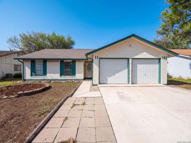 528 PECAN DR, Schertz, TX 78154