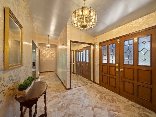 3720 Liberty Lane, Glenview, IL 60025