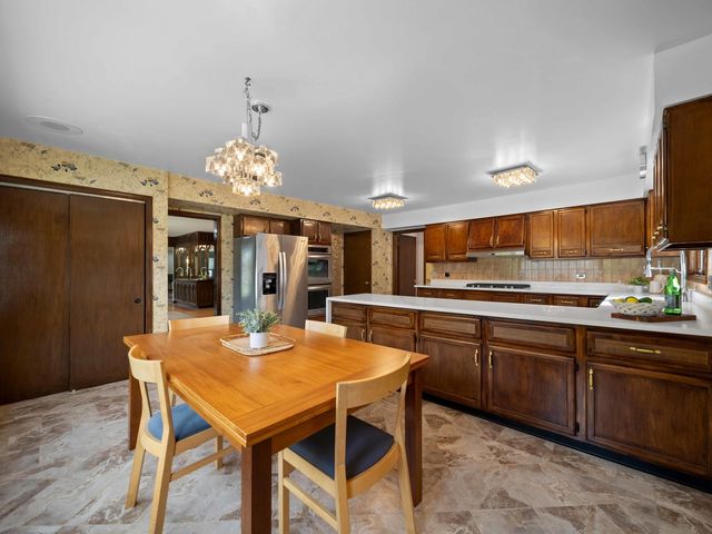 3720 Liberty Lane, Glenview, IL 60025