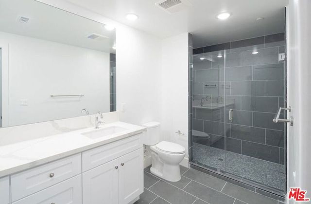 3672 Jasmine Avenue 303, Palms, CA 90034