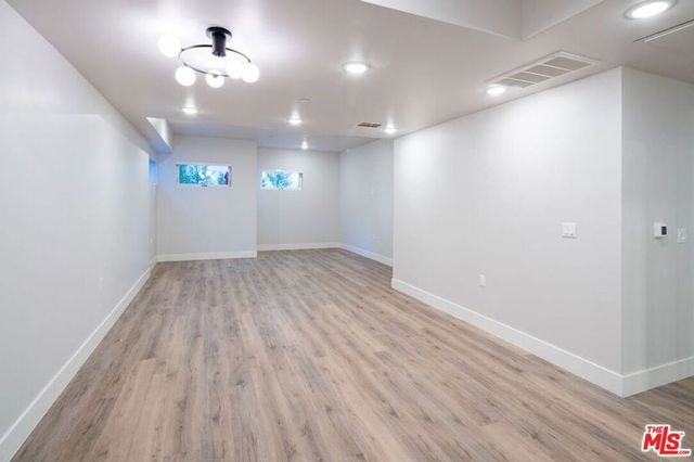 3672 Jasmine Avenue 303, Palms, CA 90034