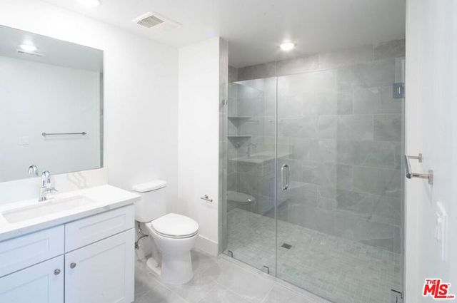 3672 Jasmine Avenue 303, Palms, CA 90034