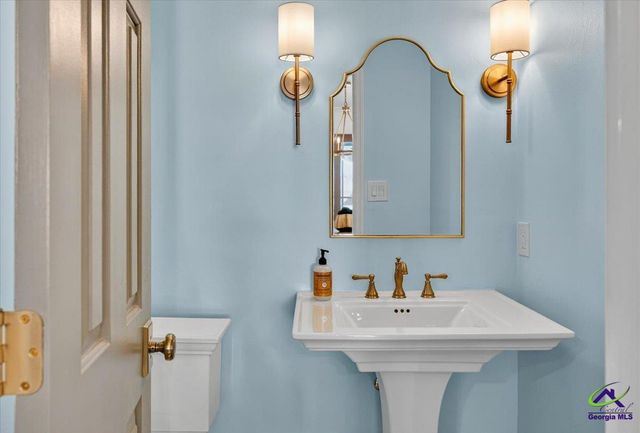 4697 Brae Burn Lane, Macon, GA 31210