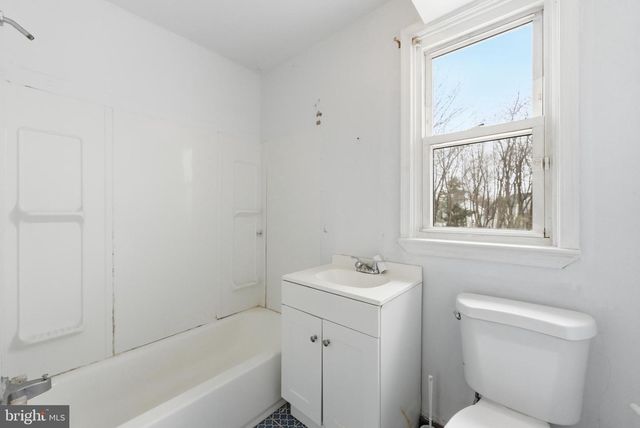 339 MAGNOLIA AVE, West Berlin, NJ 08091