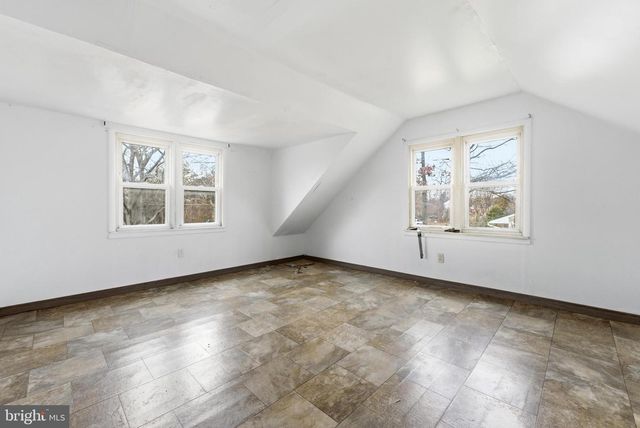 339 MAGNOLIA AVE, West Berlin, NJ 08091