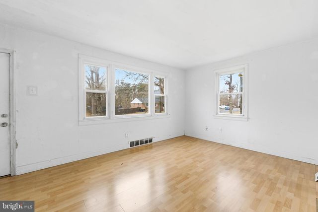 339 MAGNOLIA AVE, West Berlin, NJ 08091