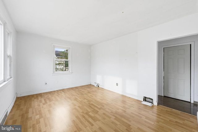 339 MAGNOLIA AVE, West Berlin, NJ 08091