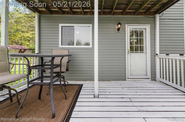 9270 River Valley Road, Hamburg Township, MI 48116